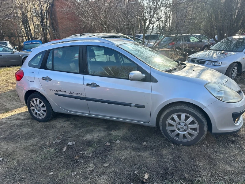 Renault Clio 1.5 DCi  90kc, снимка 4 - Автомобили и джипове - 48819165