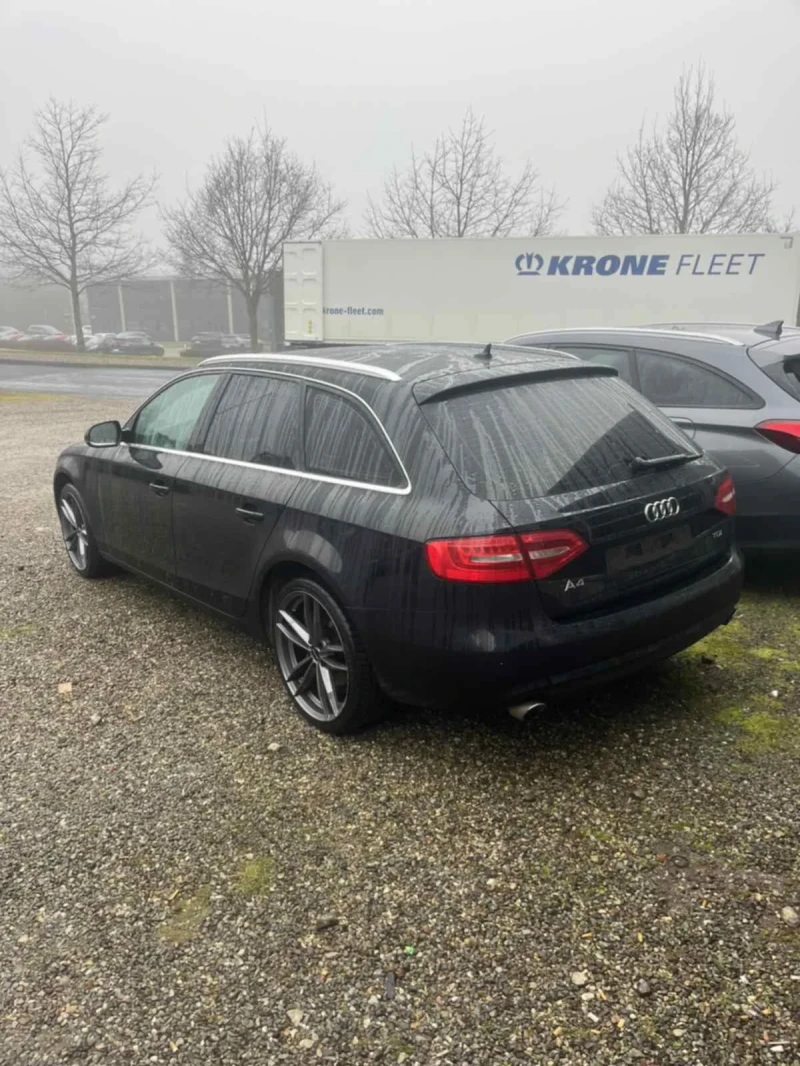 Audi A4 Avant 3.0, снимка 3 - Автомобили и джипове - 49316751