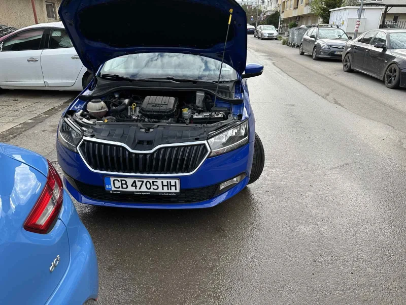 Skoda Fabia 1.0 MPI, снимка 2 - Автомобили и джипове - 49787070