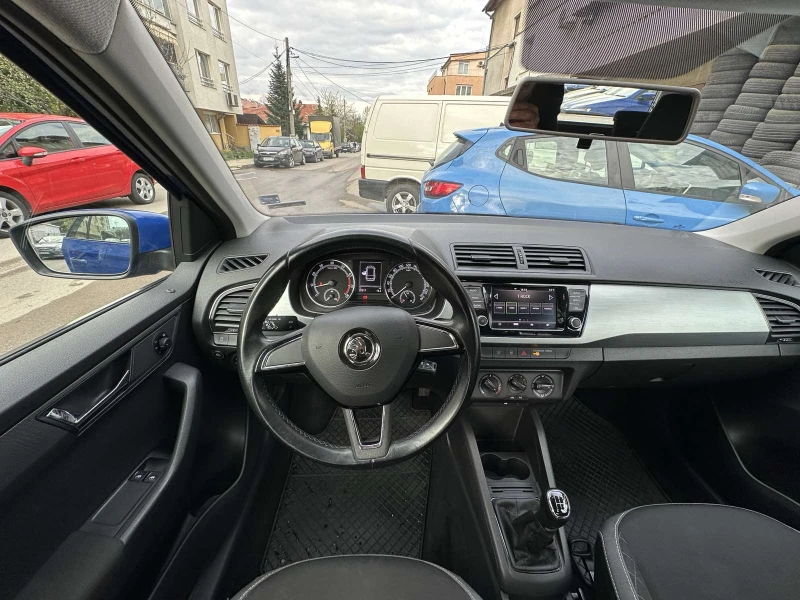 Skoda Fabia 1.0 MPI, снимка 7 - Автомобили и джипове - 49787070