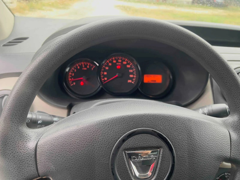 Dacia Dokker 1, 6 безин и газ, снимка 11 - Автомобили и джипове - 52598778
