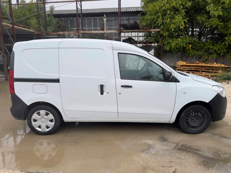 Dacia Dokker 1, 6 безин и газ, снимка 3 - Автомобили и джипове - 52598778