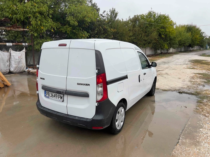 Dacia Dokker 1, 6 безин и газ, снимка 4 - Автомобили и джипове - 52598778