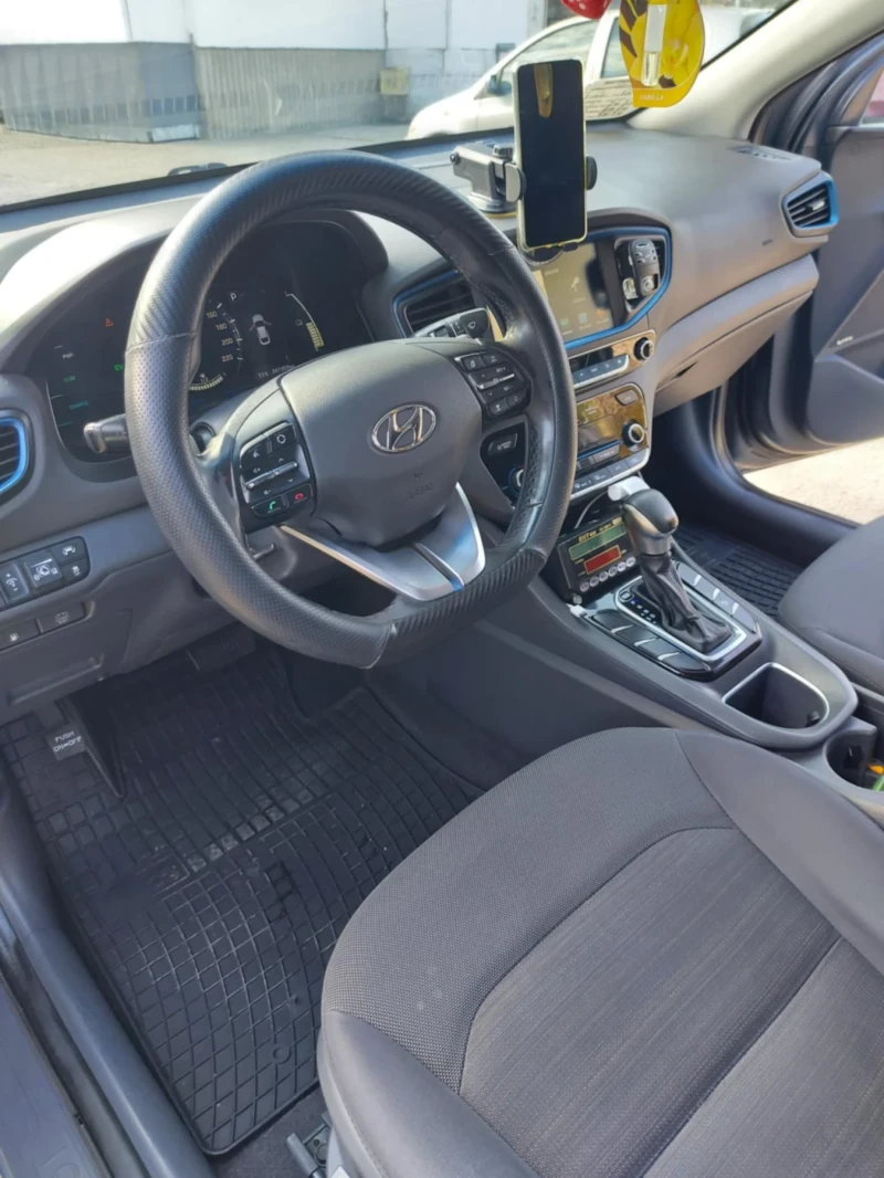 Hyundai Ioniq, снимка 11 - Автомобили и джипове - 52283617
