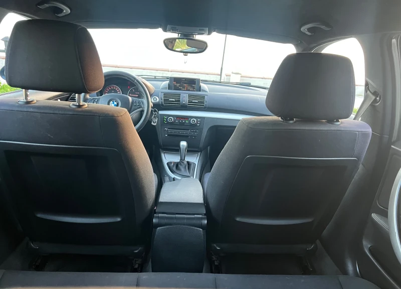 BMW 120 2.0 D * Face Lift * Navi, снимка 13 - Автомобили и джипове - 52421135