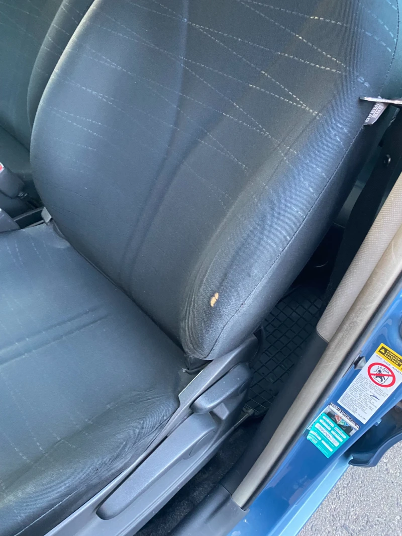 Toyota Yaris 1.4D, снимка 8 - Автомобили и джипове - 52555115