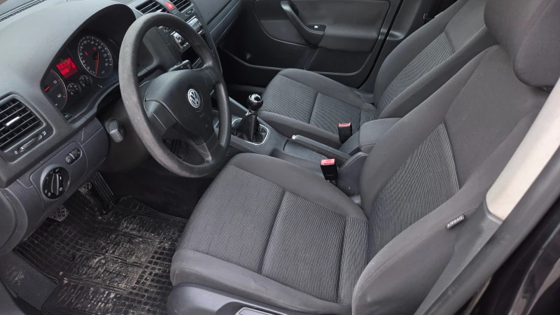 VW Golf 1.9tdi , снимка 7 - Автомобили и джипове - 53391273