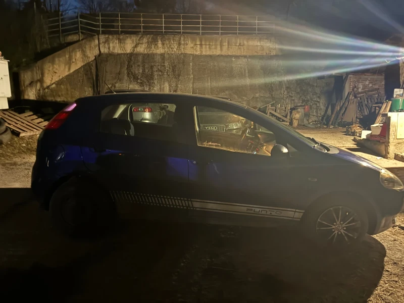 Fiat Punto Grande, снимка 4 - Автомобили и джипове - 53470149