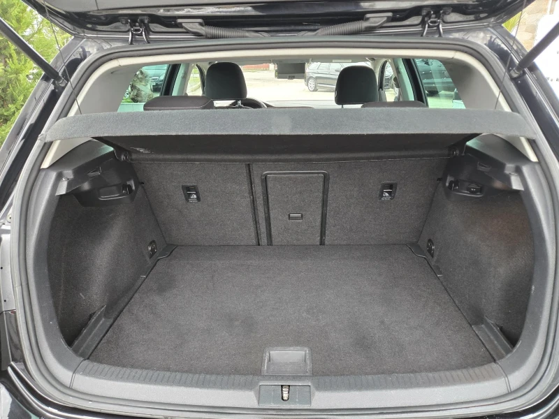 VW Golf 2.0TDI-150кс= АВТОМАТ= LOUNGE= ПОДГРЕВ= НАВИ, снимка 10 - Автомобили и джипове - 53565206