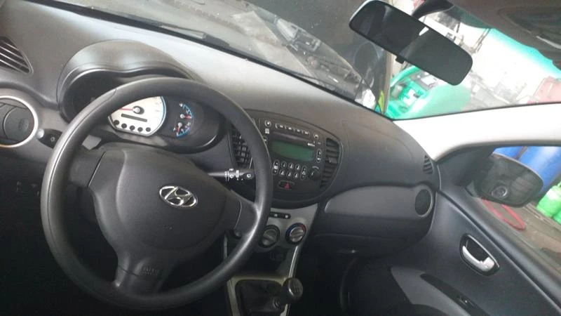 Hyundai I10, снимка 3 - Автомобили и джипове - 33787438