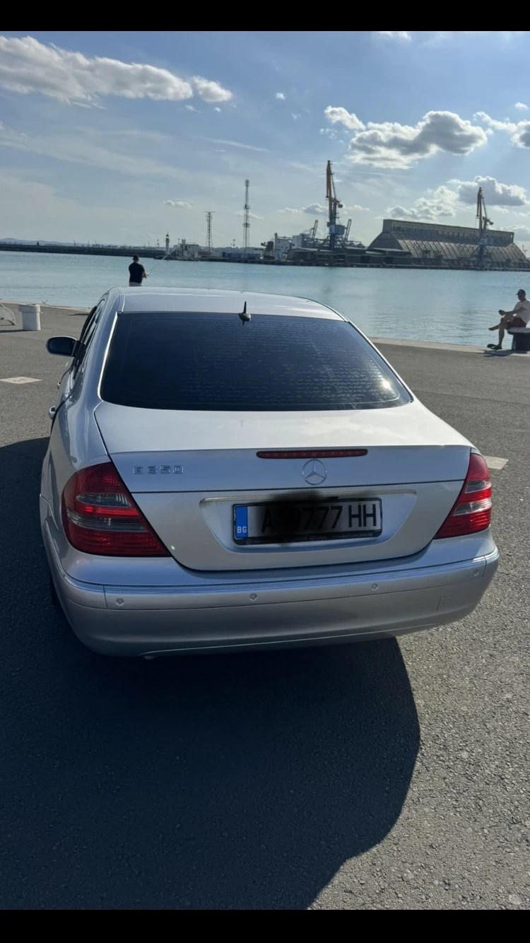 Mercedes-Benz E 350, снимка 3 - Автомобили и джипове - 54963330