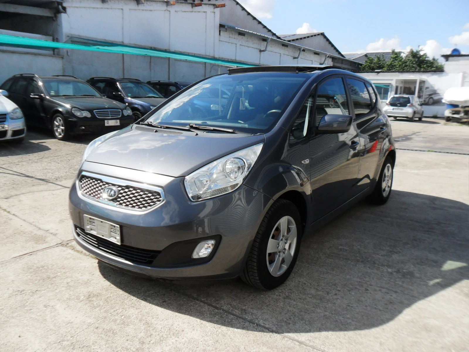 Kia Venga 1, 4-CRDI-KLIMA-PANORAMA  - изображение 3