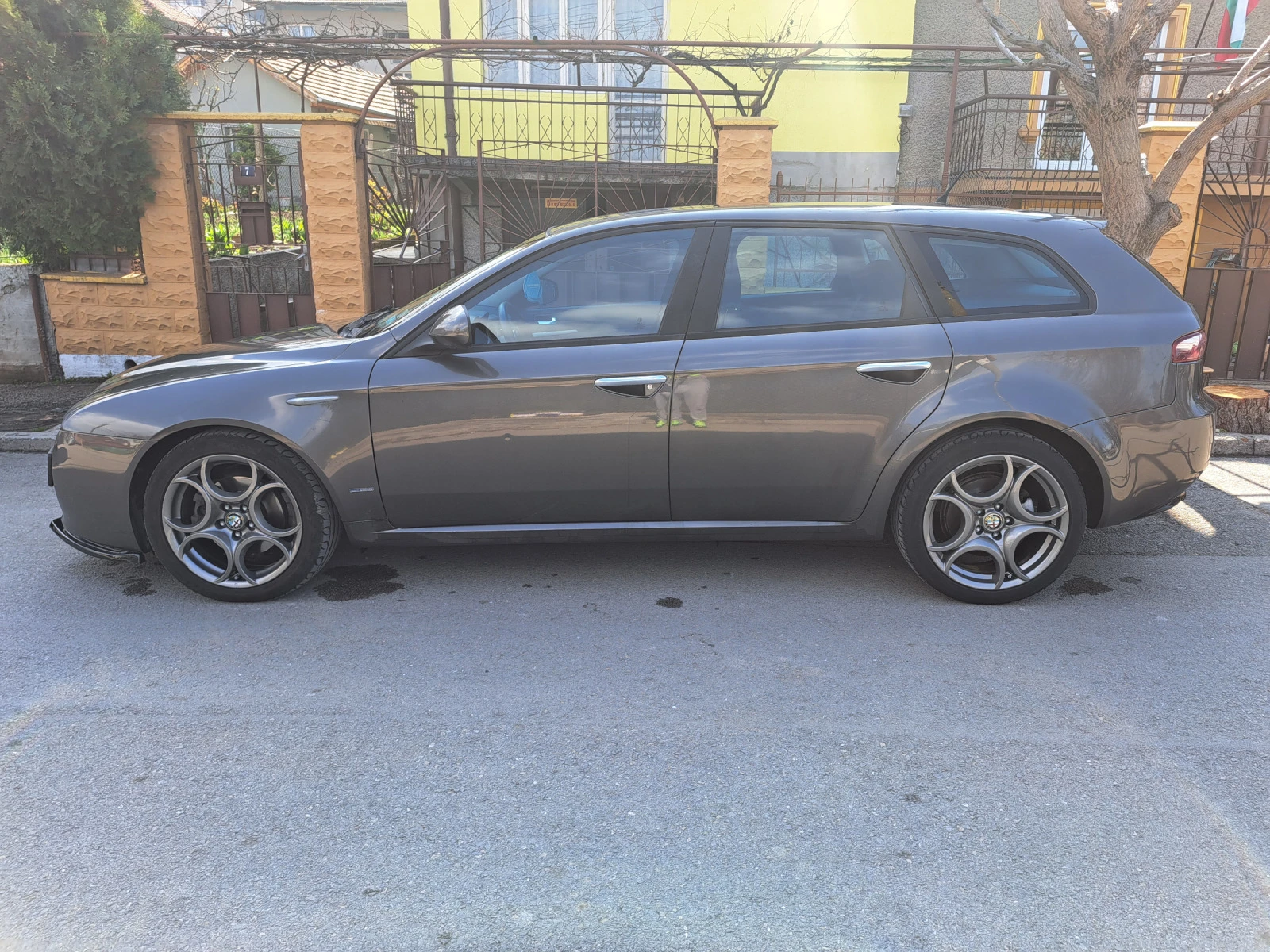 Alfa Romeo 159 sportwagon 1.9jtdm - изображение 3