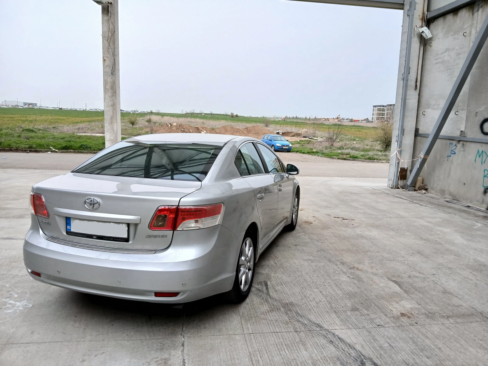 Toyota Avensis 2.0 D4D  - изображение 4