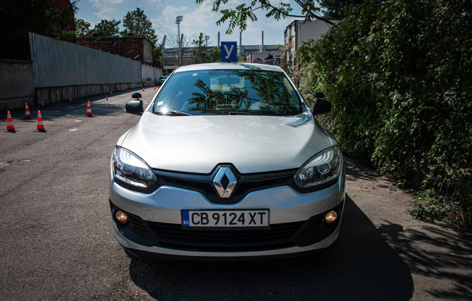 Renault Megane 1.5dci 95к.с Учебен | Mobile.bg — изображение 1