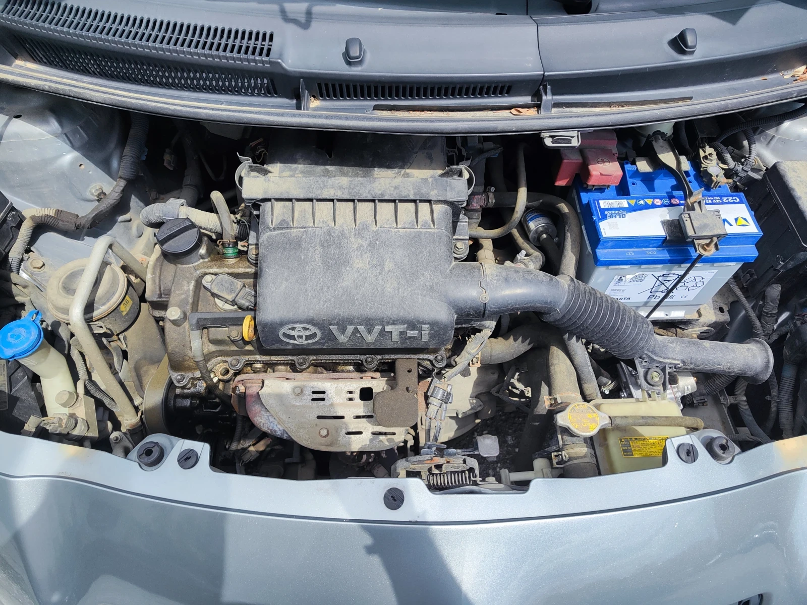 Toyota Yaris 1.3 VVTI Газ/бензин - изображение 10