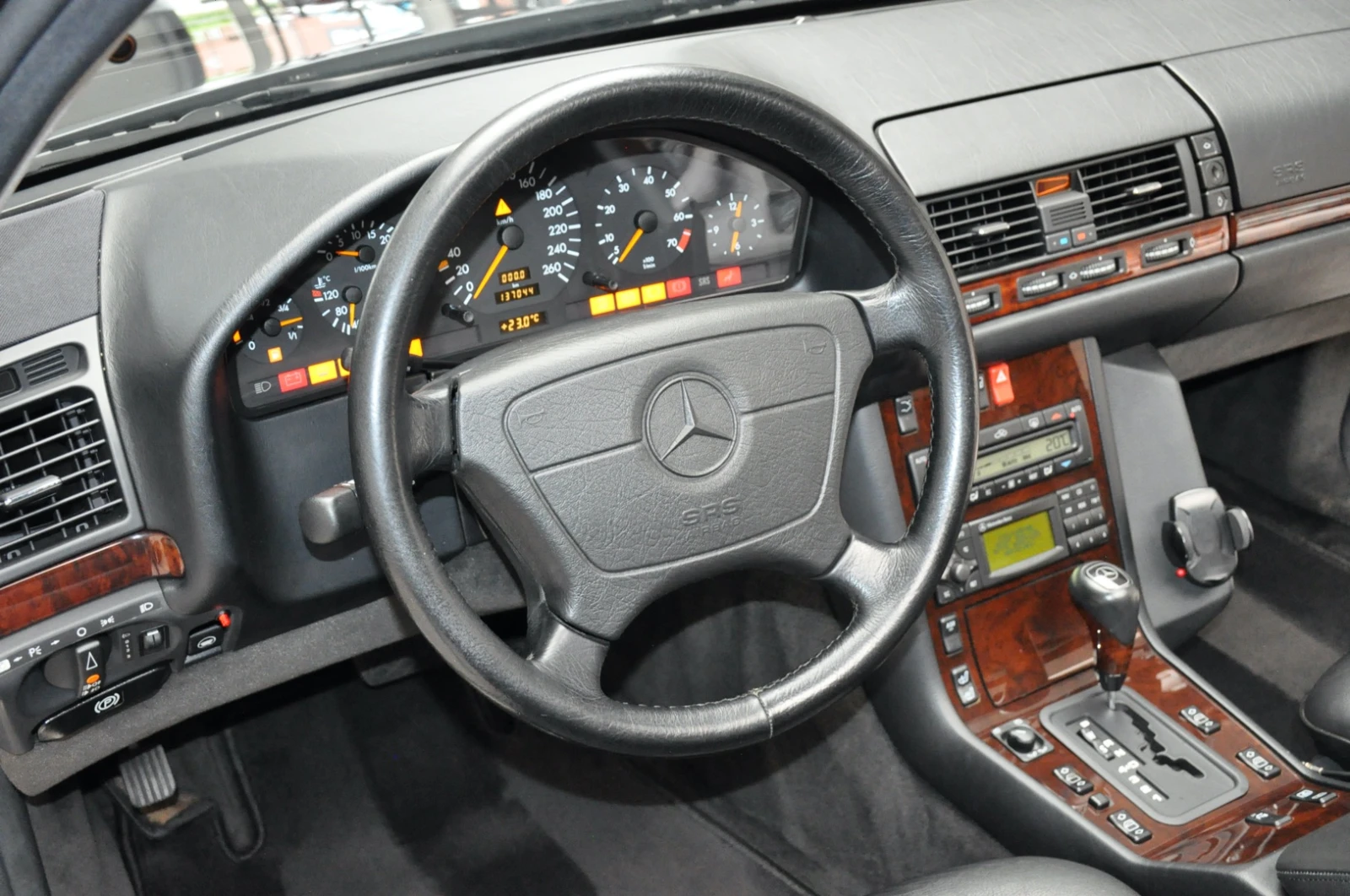 Mercedes-Benz S 320  - изображение 6