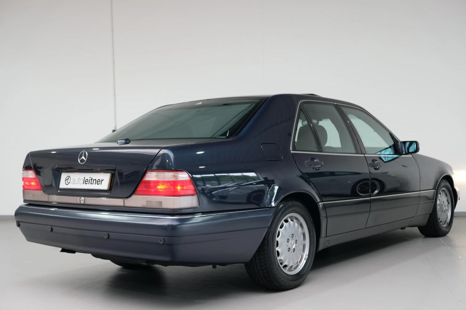 Mercedes-Benz S 320  - изображение 2