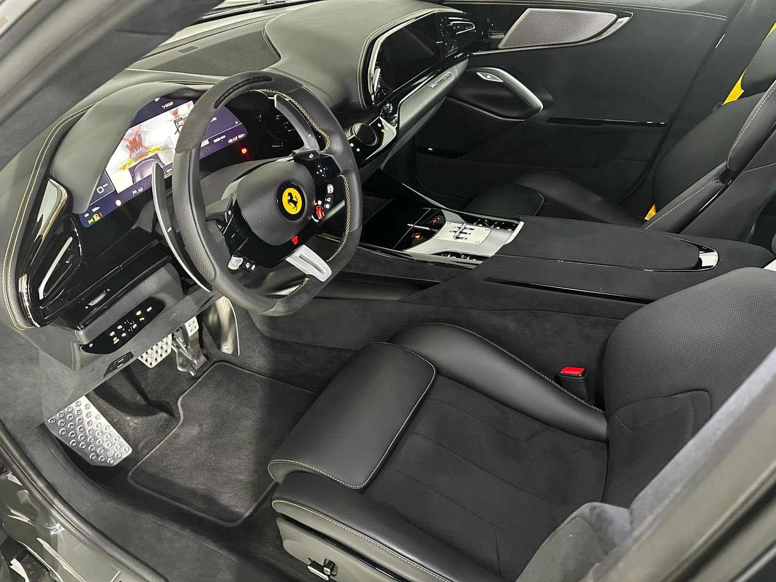 Ferrari Purosangue V12* Carbon* Pano* Display - изображение 6