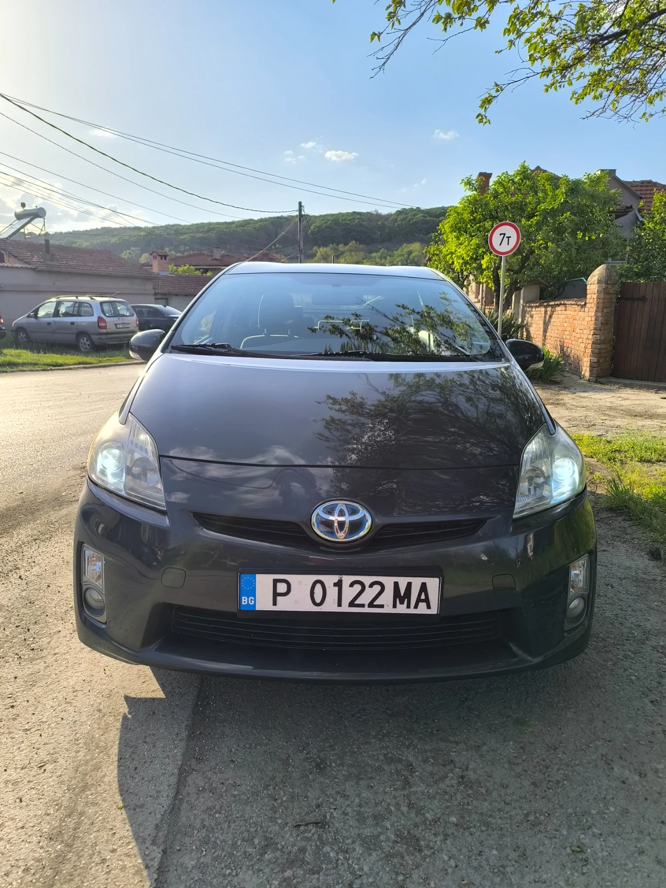 Toyota Prius Всичко обслужено декември месец, много добро състо - изображение 4
