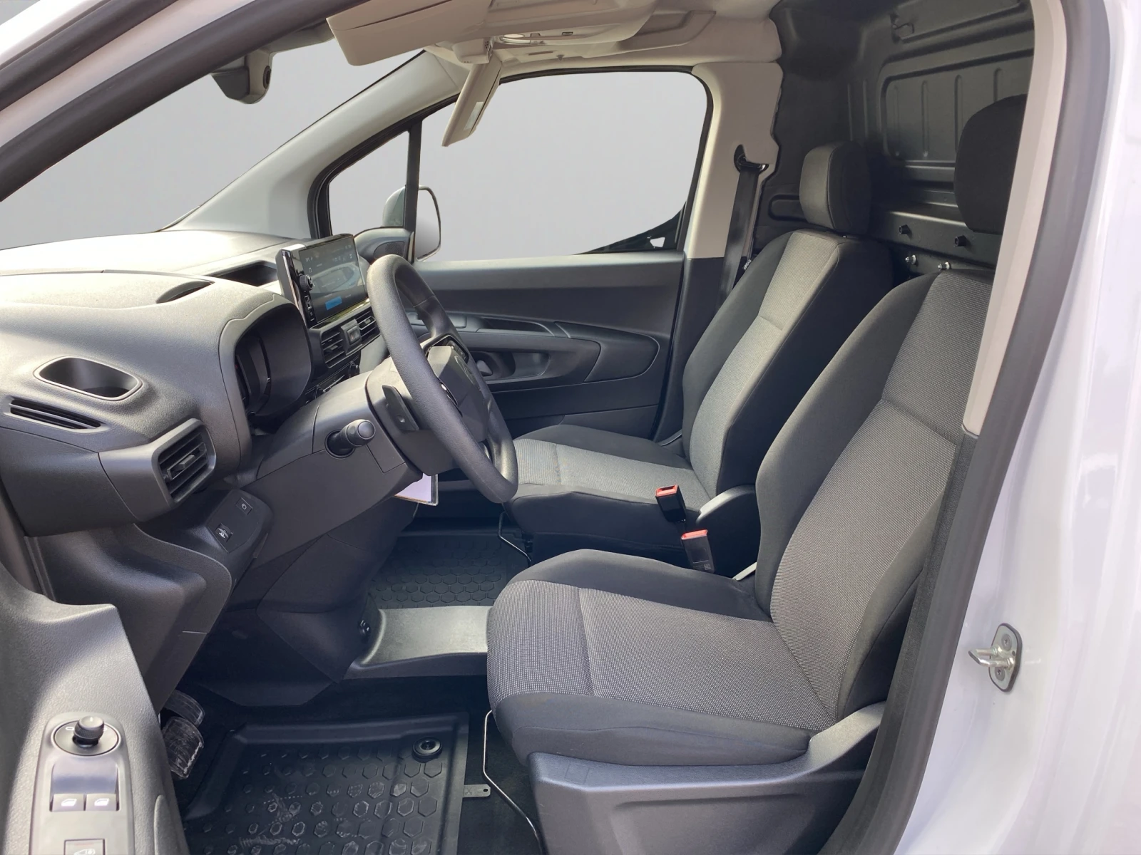 Citroen Berlingo VAN MCA XL 1000 100kW 50kWh Гаранция до 10.2029 г. - изображение 10