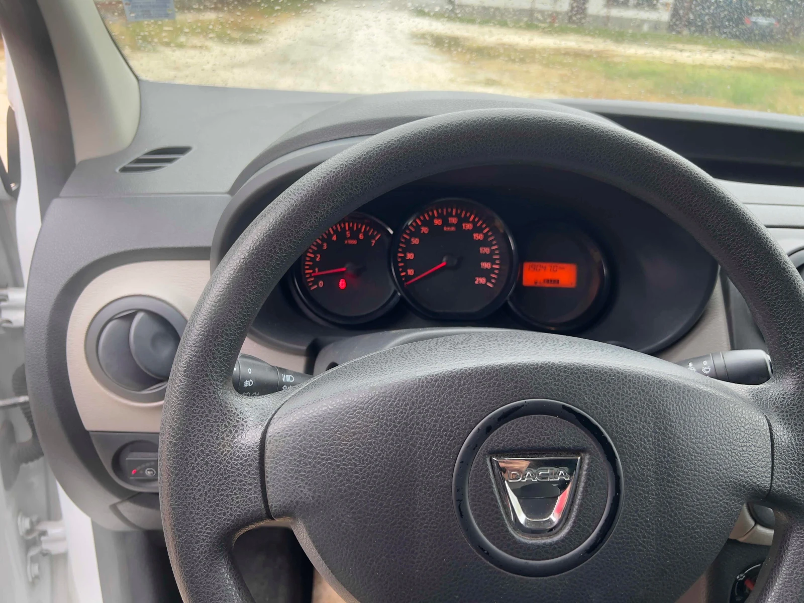 Dacia Dokker 1, 6 безин и газ - изображение 10