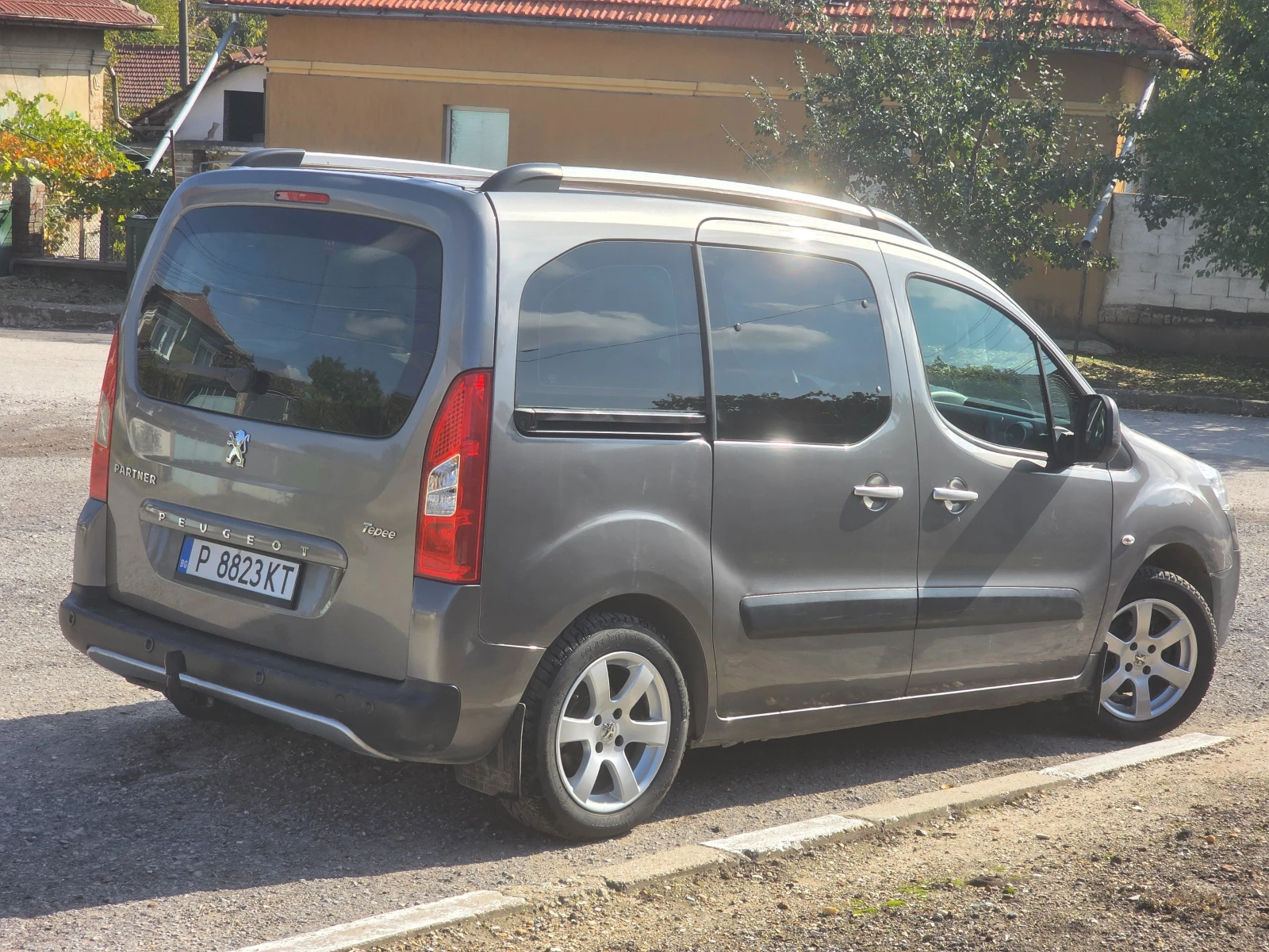 Peugeot Partner Tepee - изображение 3