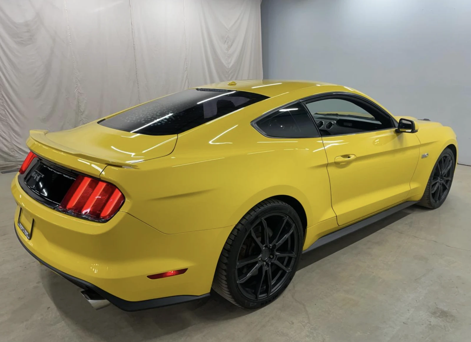 Ford Mustang GT Premium АВТОФИНАНСИРАНЕ*  - изображение 6