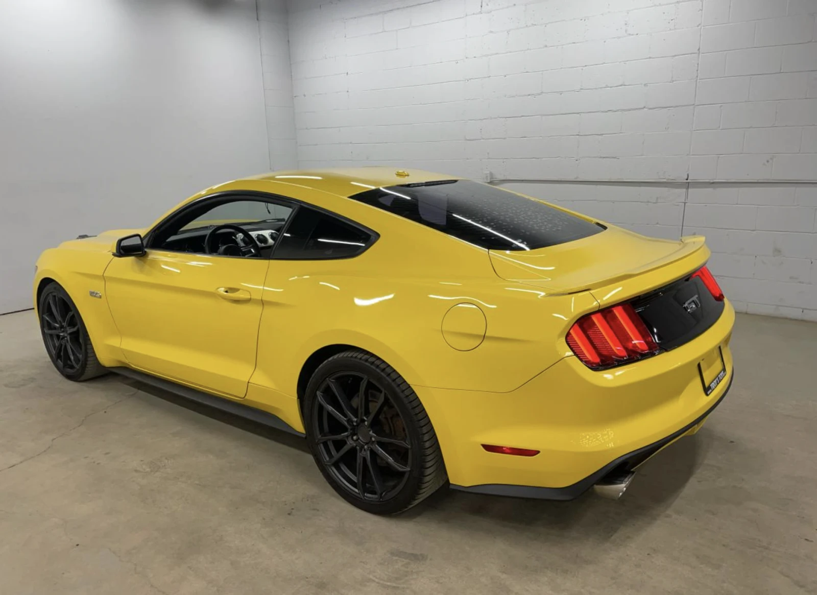 Ford Mustang GT Premium АВТОФИНАНСИРАНЕ*  - изображение 3
