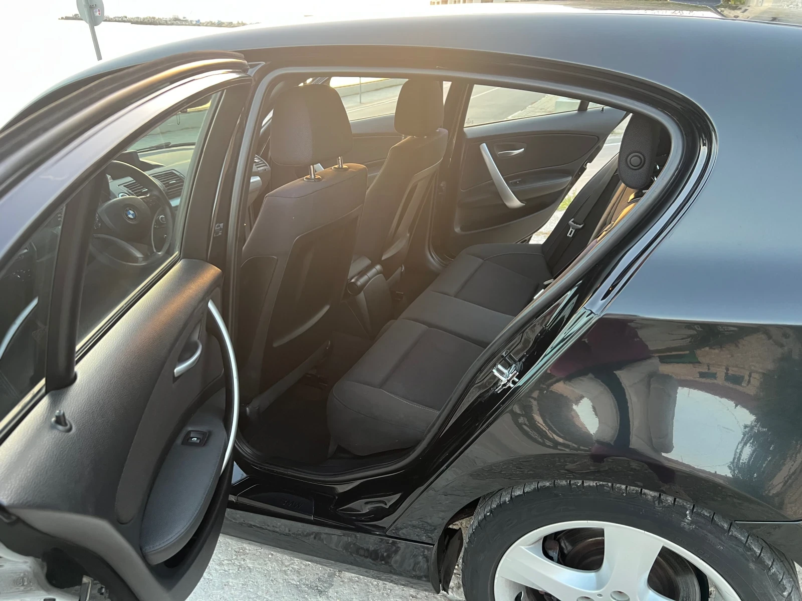 BMW 120 2.0 D * Face Lift * Navi | Mobile.bg   14