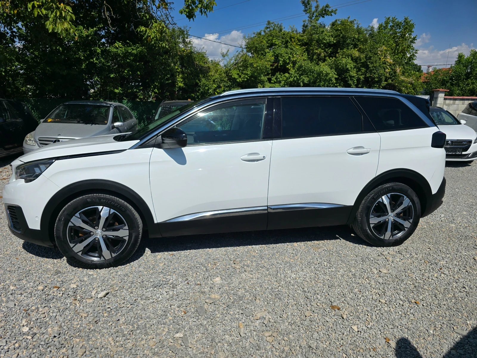Peugeot 5008 1.5HDI-131K.C-ЕВРО 6В-7 МЕСТЕН-АВТОМАТИК, снимка 3 - Автомобили и джипове - 52704786