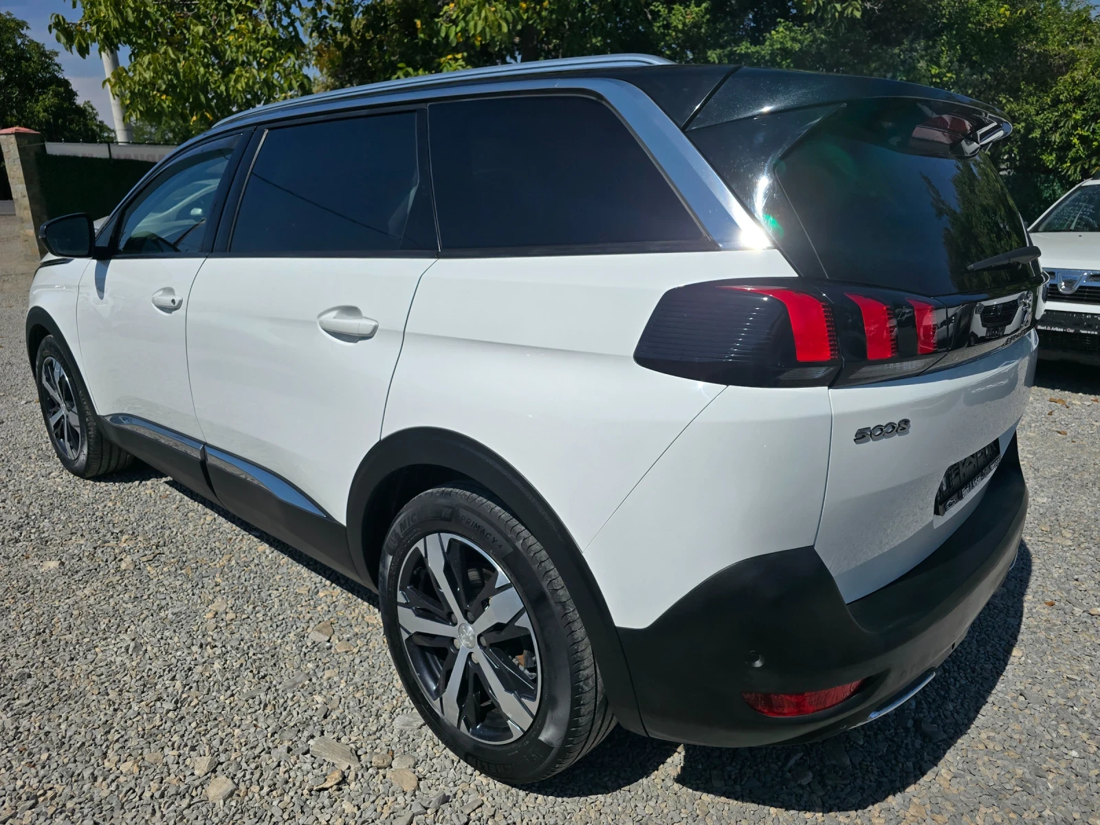 Peugeot 5008 1.5HDI-131K.C-ЕВРО 6В-7 МЕСТЕН-АВТОМАТИК, снимка 4 - Автомобили и джипове - 52704786
