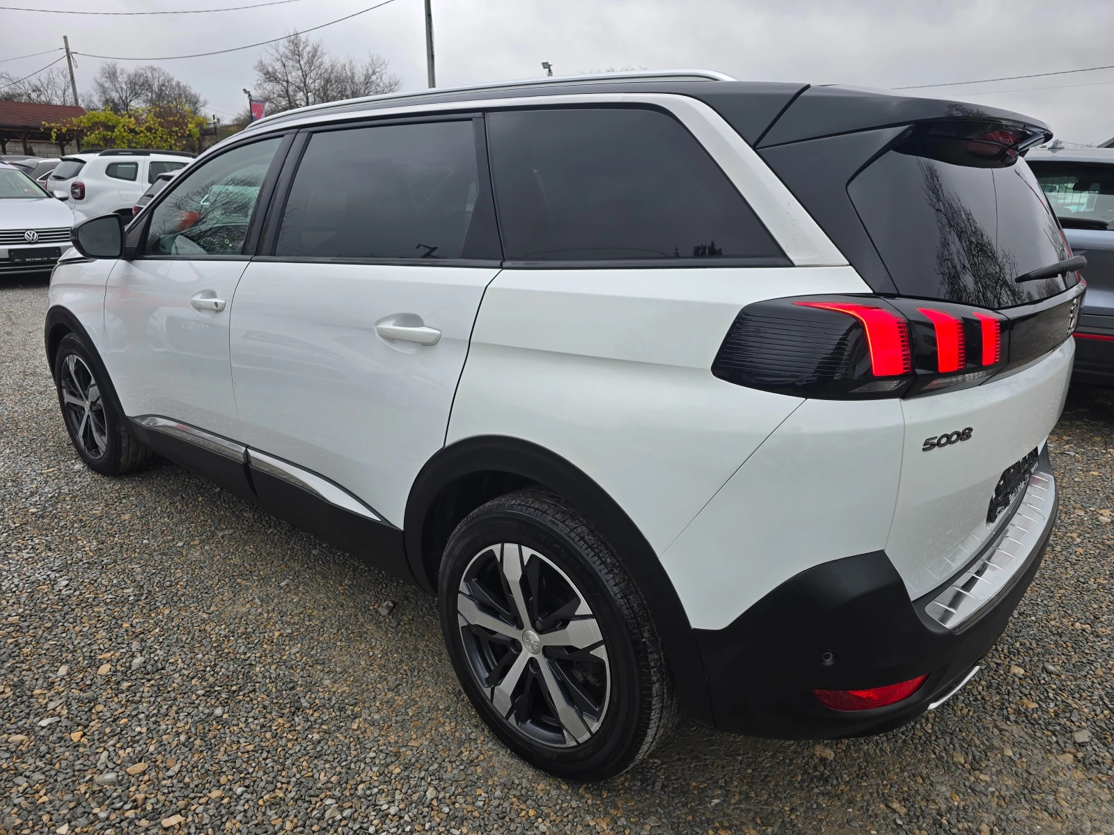 Peugeot 5008 1.5HDI-131K.C-ЕВРО 6В-7 МЕСТЕН-АВТОМАТИК - изображение 4