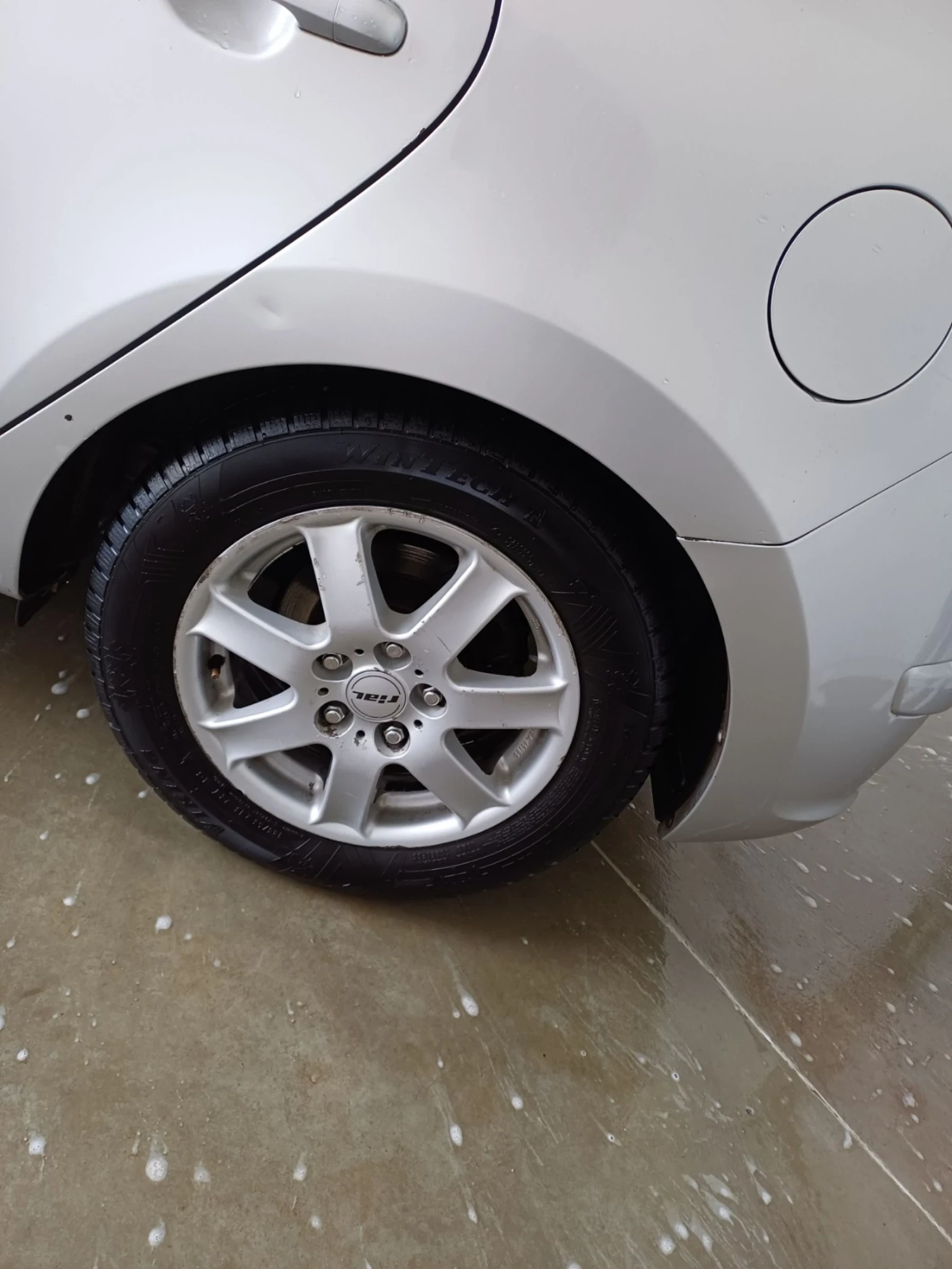 Hyundai I30 1.6crdi - изображение 10