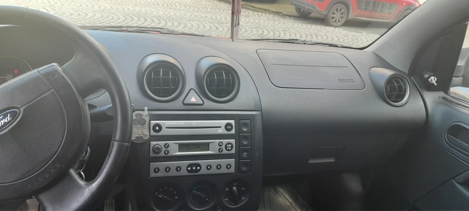 Ford Fiesta Бензин - изображение 8