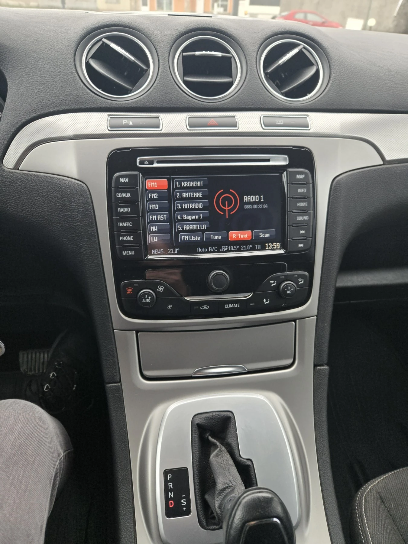 Ford Galaxy  - изображение 8