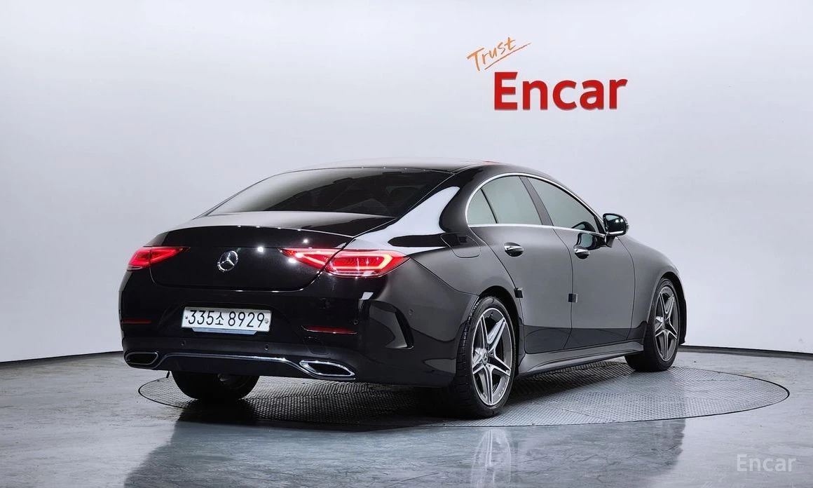 Mercedes-Benz CLS 300 * AMG LINE* HEAD-UP* BURMESTER* ШИБИДАХ* , снимка 2 - Автомобили и джипове - 53859612