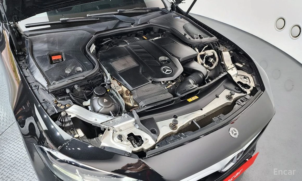 Mercedes-Benz CLS 300 * AMG LINE* HEAD-UP* BURMESTER* ШИБИДАХ* , снимка 6 - Автомобили и джипове - 53859612