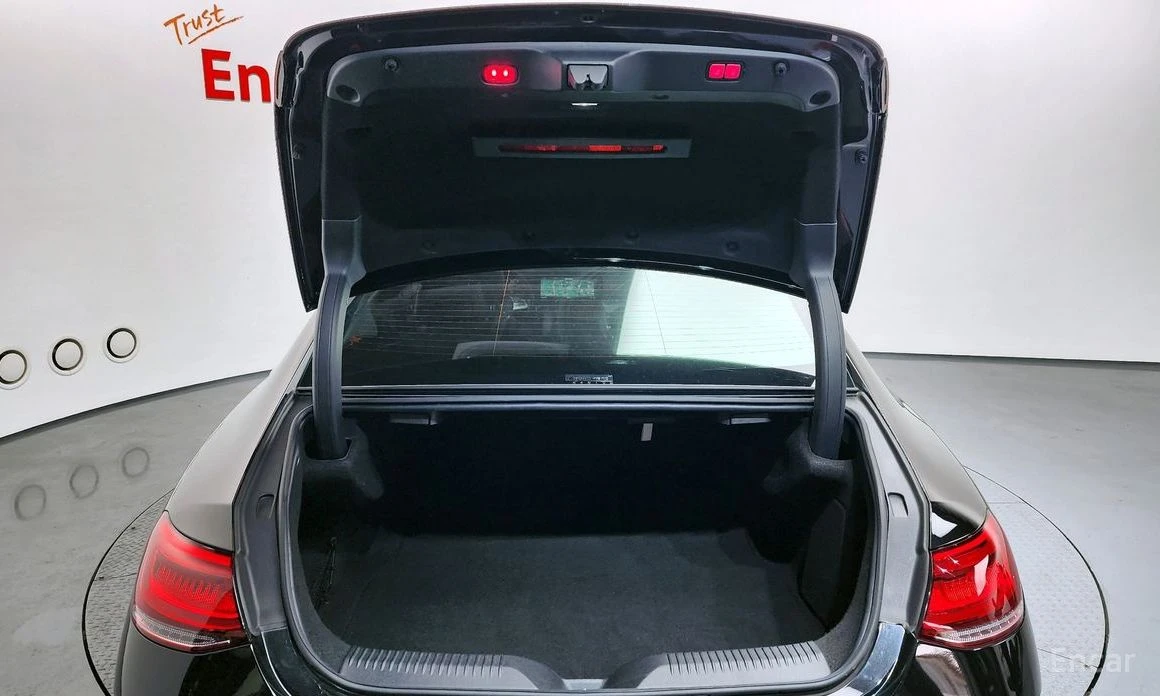 Mercedes-Benz CLS 300 * AMG LINE* HEAD-UP* BURMESTER* ШИБИДАХ* , снимка 17 - Автомобили и джипове - 53859612