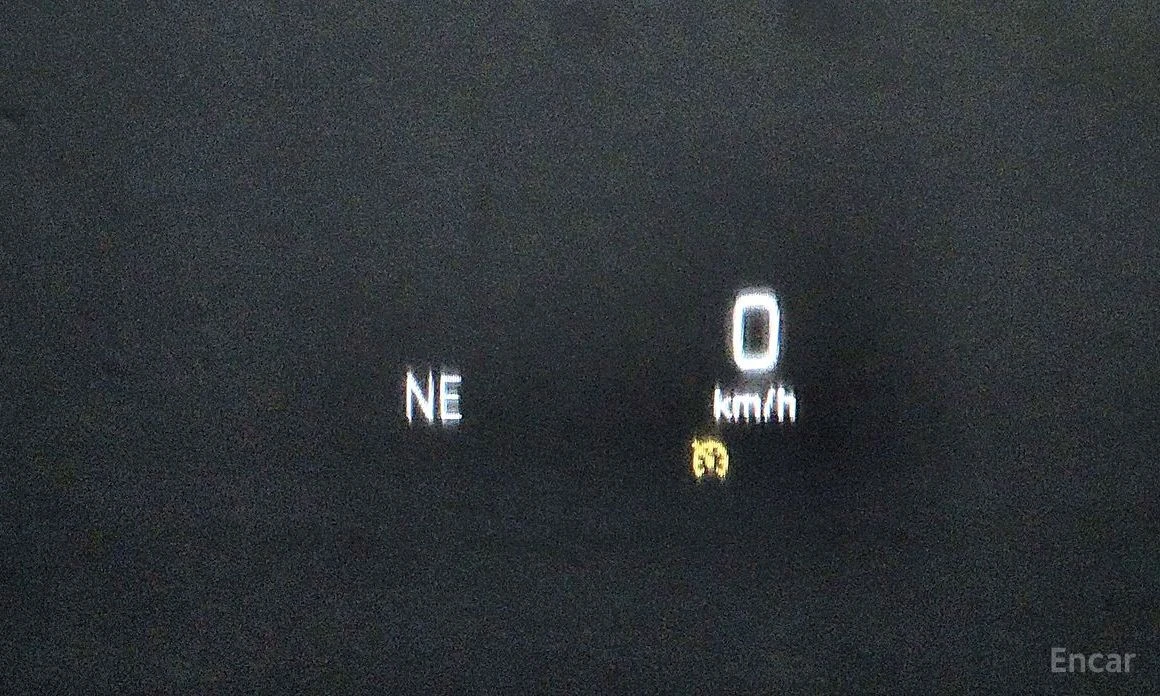 Mercedes-Benz CLS 300 * AMG LINE* HEAD-UP* BURMESTER* ШИБИДАХ* , снимка 15 - Автомобили и джипове - 53859612