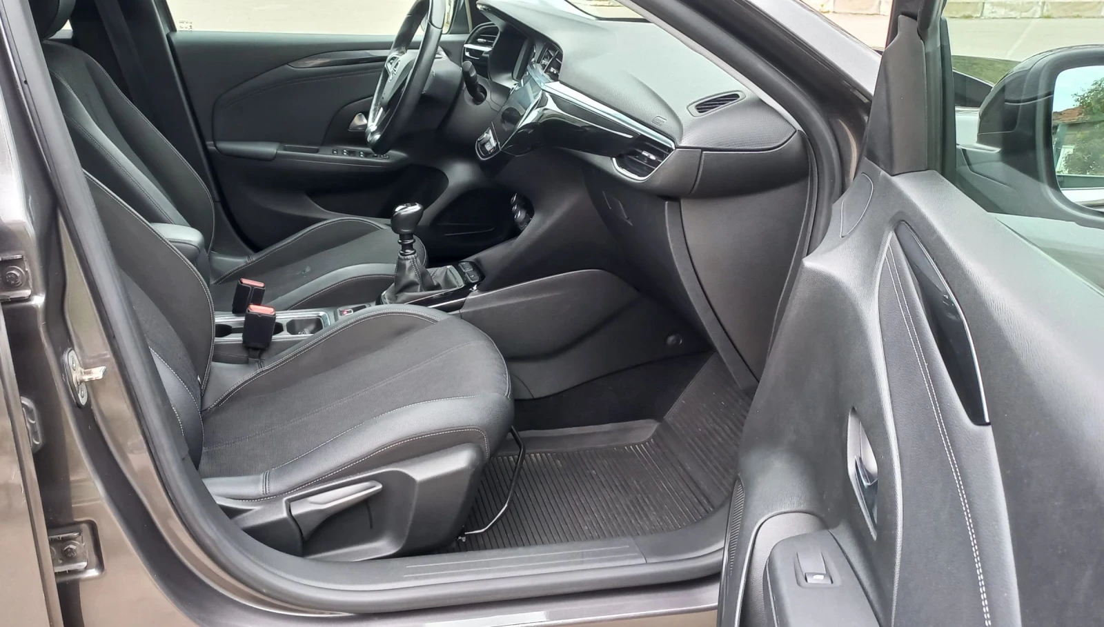 Opel Corsa 1.5D 102ps, снимка 12 - Автомобили и джипове - 54033824