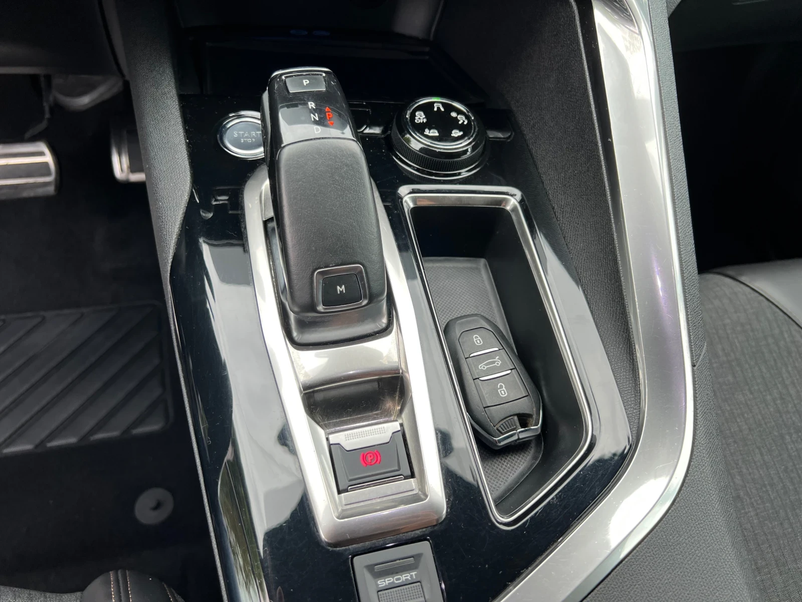 Peugeot 3008 1.5 HDI GT Line 150503 km!!!!!!, снимка 10 - Автомобили и джипове - 54458994