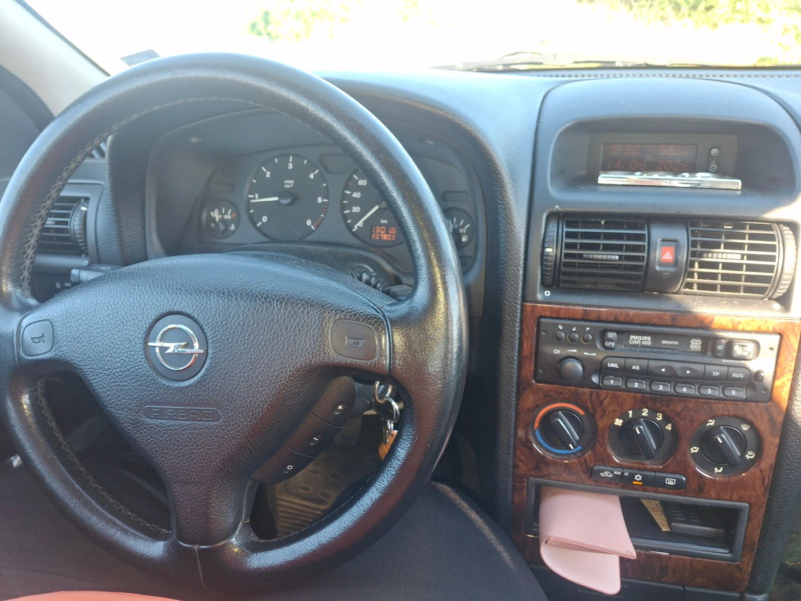 Opel Astra, снимка 9 - Автомобили и джипове - 54923288