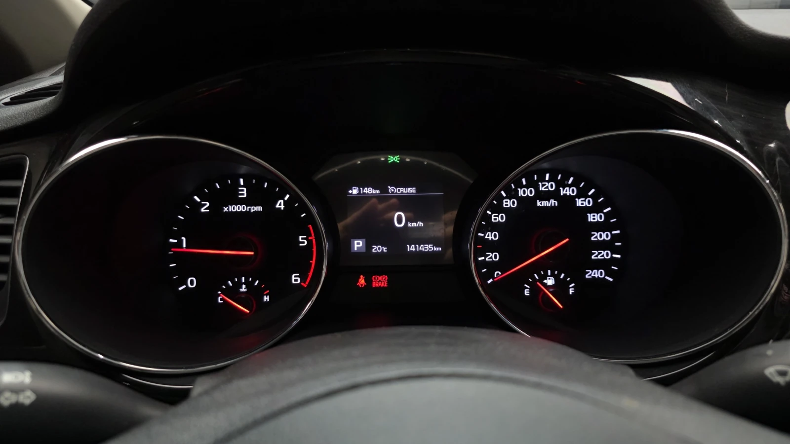 Kia Carnival PRESTIGE * 9 МЕСТНА* , снимка 8 - Автомобили и джипове - 55141394