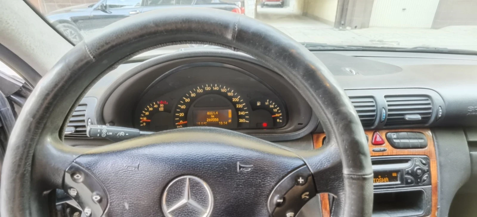 Mercedes-Benz C 220 Автоматик, снимка 5 - Автомобили и джипове - 55174580