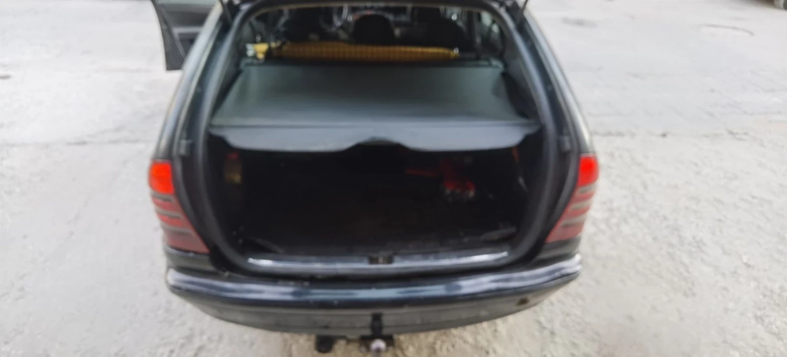 Mercedes-Benz C 220 Автоматик, снимка 10 - Автомобили и джипове - 55174580