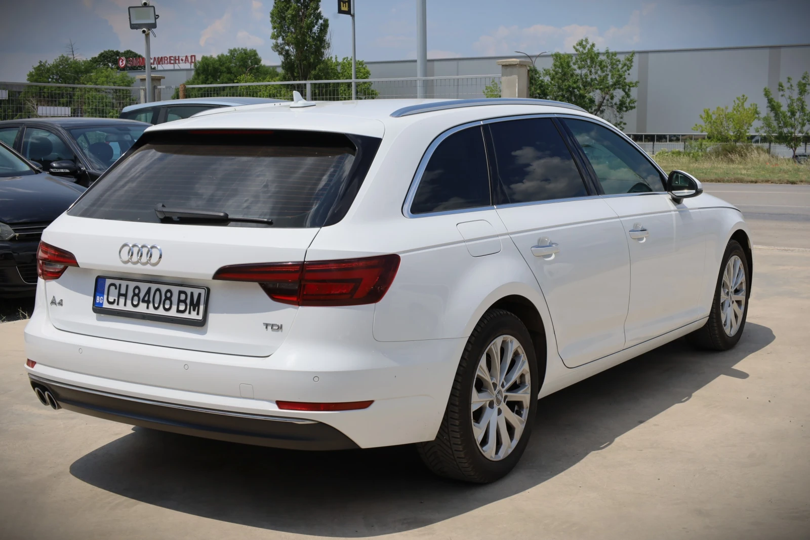 Audi A4 Avant, снимка 4 - Автомобили и джипове - 55175932