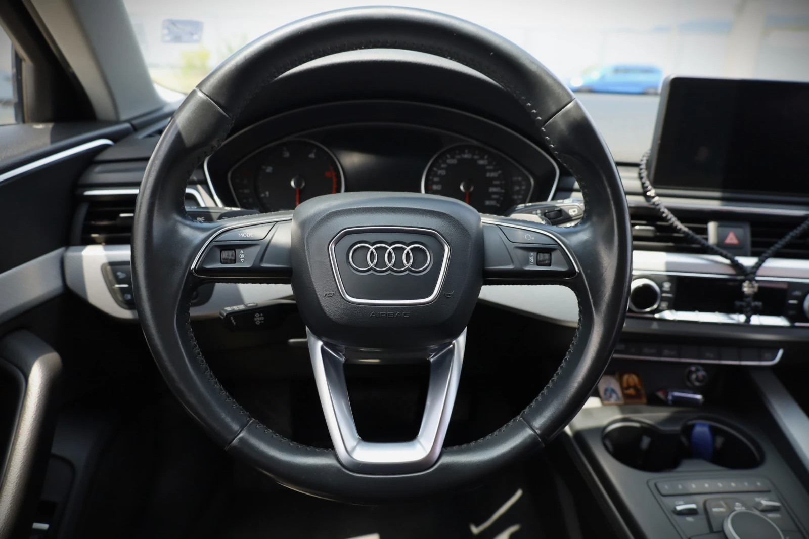 Audi A4 Avant, снимка 12 - Автомобили и джипове - 55175932