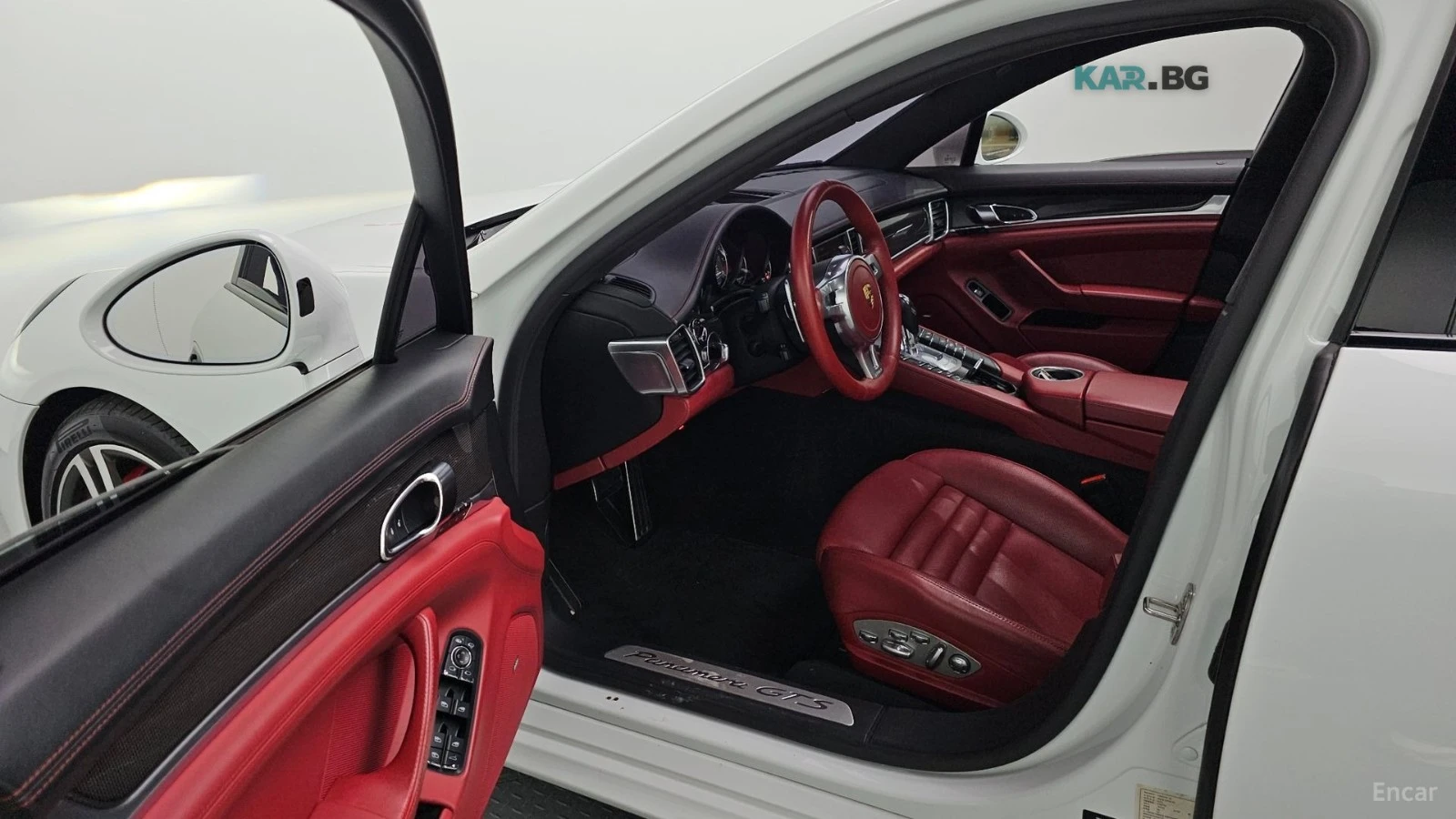 Porsche Panamera GTS Автокредит Цена до България, снимка 5 - Автомобили и джипове - 55211371