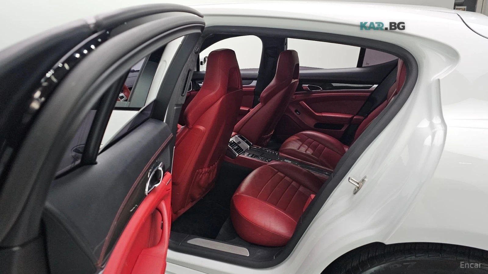 Porsche Panamera GTS Автокредит Цена до България, снимка 14 - Автомобили и джипове - 55211371